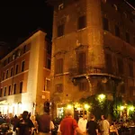 Della Pace, Classy & Charming - Renovated Rzym