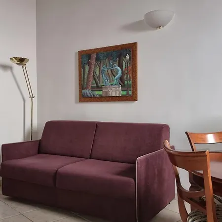 Della Pace, Classy & Charming - Renovated Apartament *