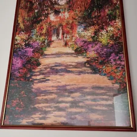 Della Pace, Classy & Charming - Renovated