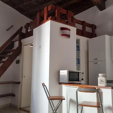 Della Pace, Classy & Charming - Renovated * Rome