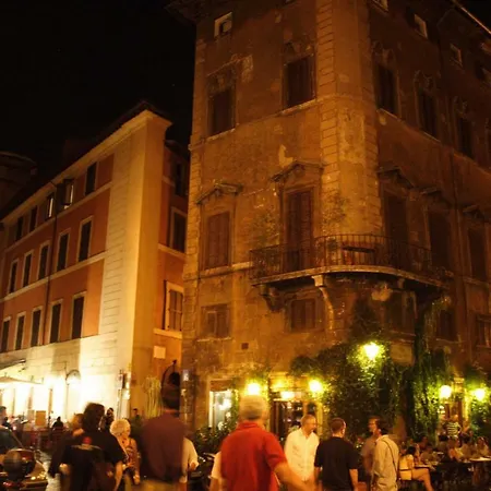 Della Pace, Classy & Charming - Renovated Rome