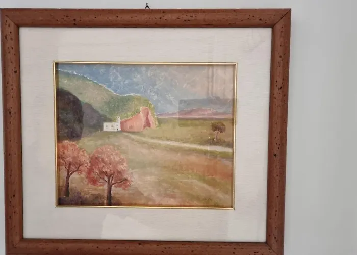 Della Pace, Classy & Charming - Renovated *