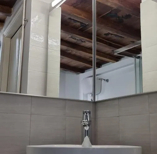 Della Pace, Classy & Charming - Renovated アパート *