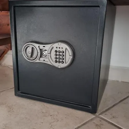 Della Pace, Classy & Charming - Renovated Lejlighed